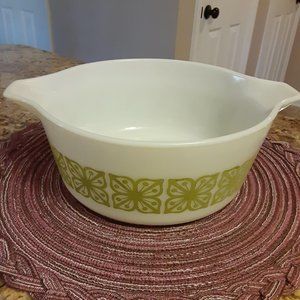 Vintage Pyrex Casserole Dish